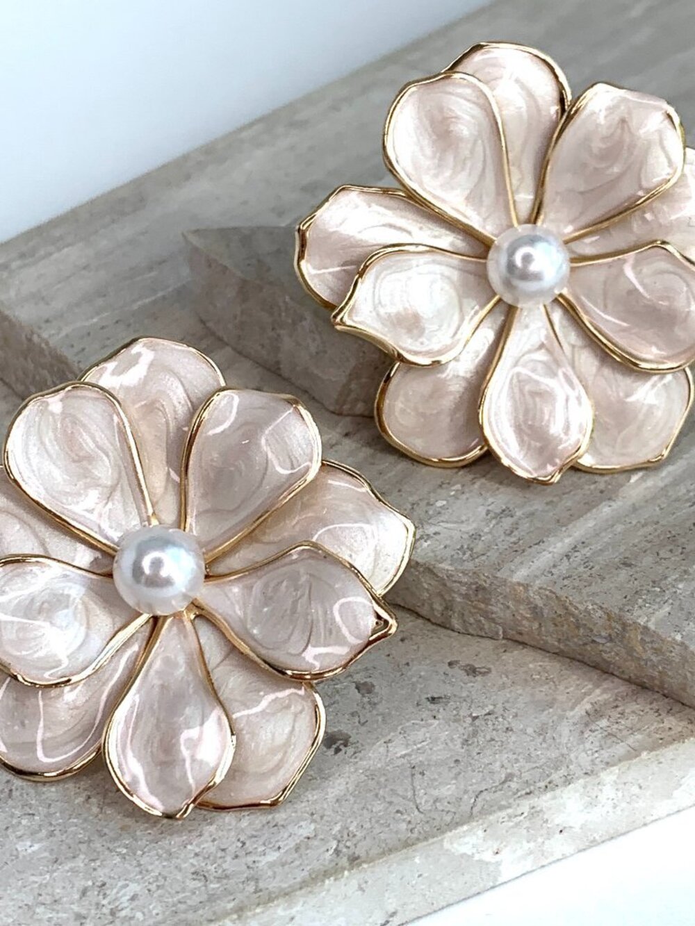 NEW Anthropologie White Enamel and Pearl Flower Earrings